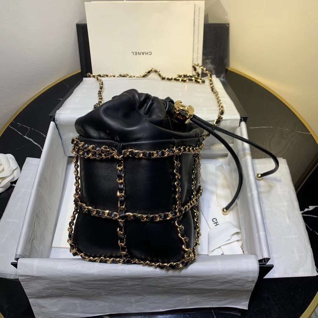 the-official-online-store-of-chanel-bucket-chain-drawstring-bag-2021-online-hot-sale_5.jpg