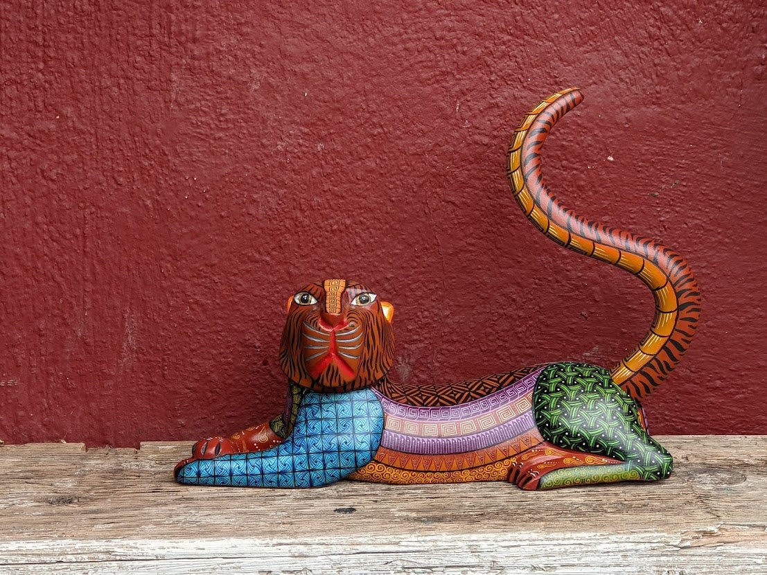 wholesale-lion-alebrije-oaxaca-mexico-folk-art-handmade-home-decor-original-wood-sculpture-carved-animal-unique-gift-genuine-original-for-discount_2.jpg