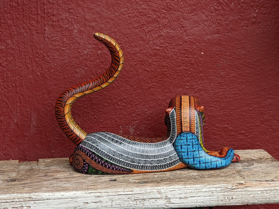 wholesale-lion-alebrije-oaxaca-mexico-folk-art-handmade-home-decor-original-wood-sculpture-carved-animal-unique-gift-genuine-original-for-discount_3.jpg