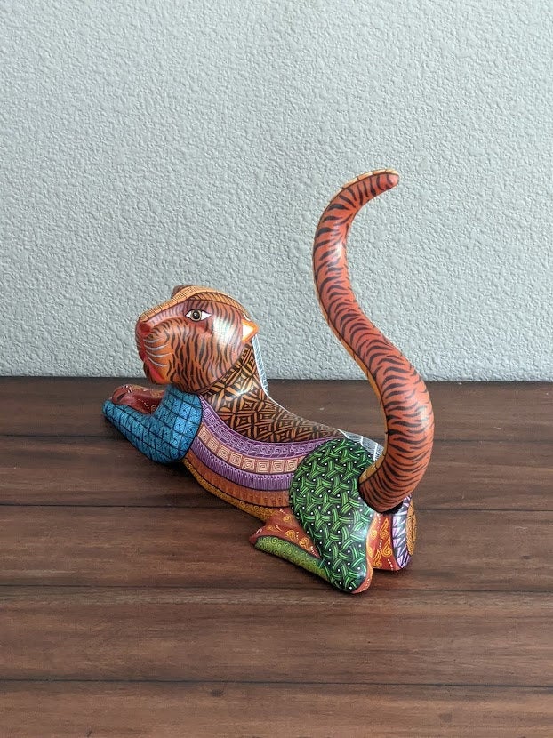 wholesale-lion-alebrije-oaxaca-mexico-folk-art-handmade-home-decor-original-wood-sculpture-carved-animal-unique-gift-genuine-original-for-discount_8.jpg