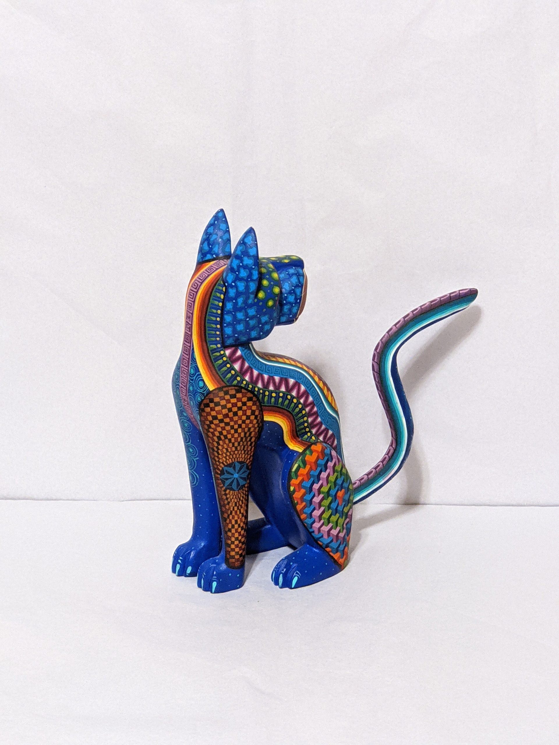 buy-the-worlds-best-cat-fusion-alebrije-figurine-handmade-home-decor-folk-art-from-oaxaca-mexico-original-wood-sculpture-carved-animals-unique-cat-statue-cheap_4.jpg