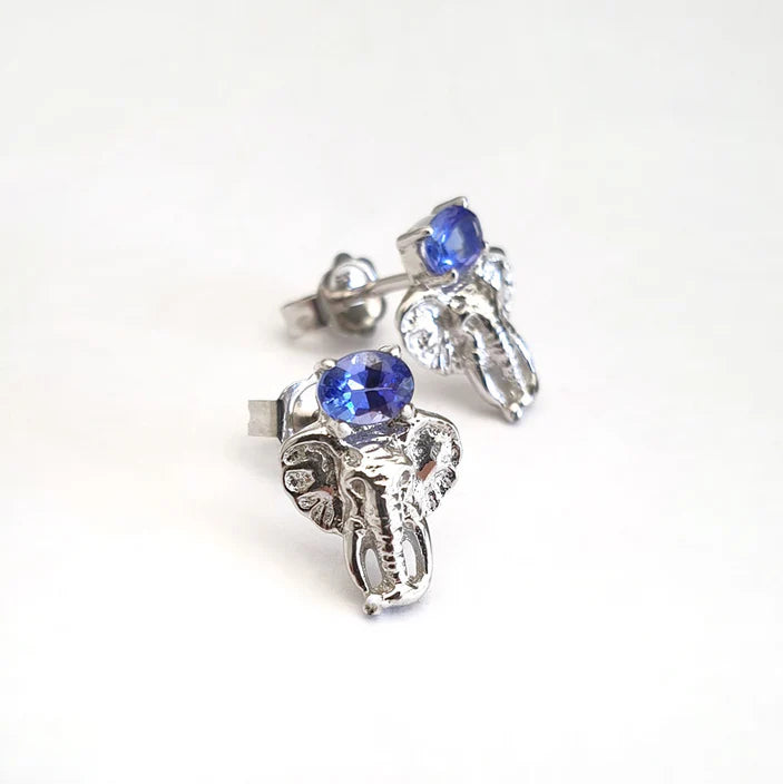 buying-earrings-white-gold-africa-elephant-head-and-tanzanite-fashion_2.webp