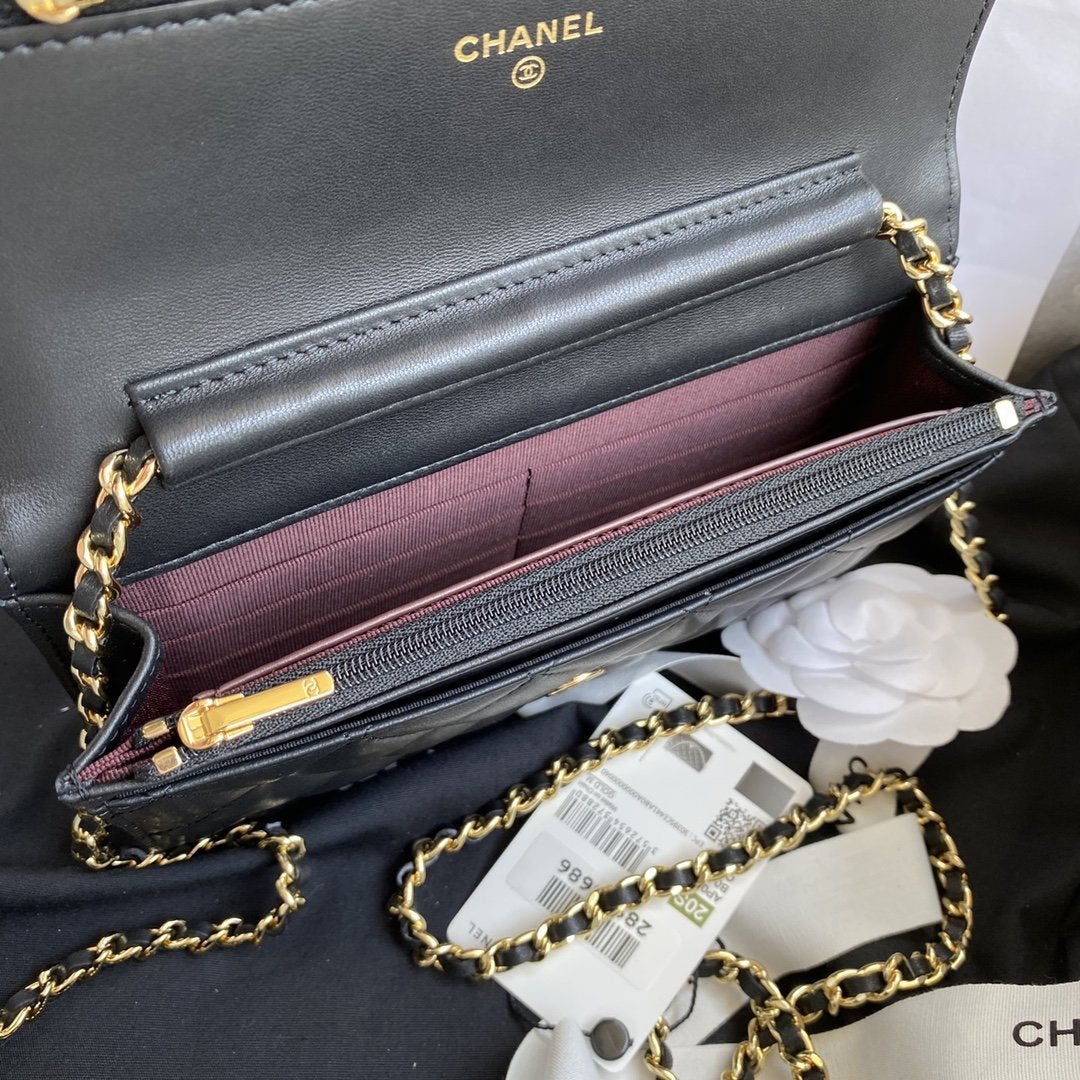 sell-and-buy-chanel-wallet-on-chain-black-lambskin-fashion_4.jpg