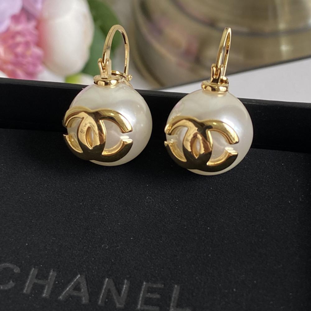 shop-for-the-newest-chanel-earrings-for-discount_0.jpg