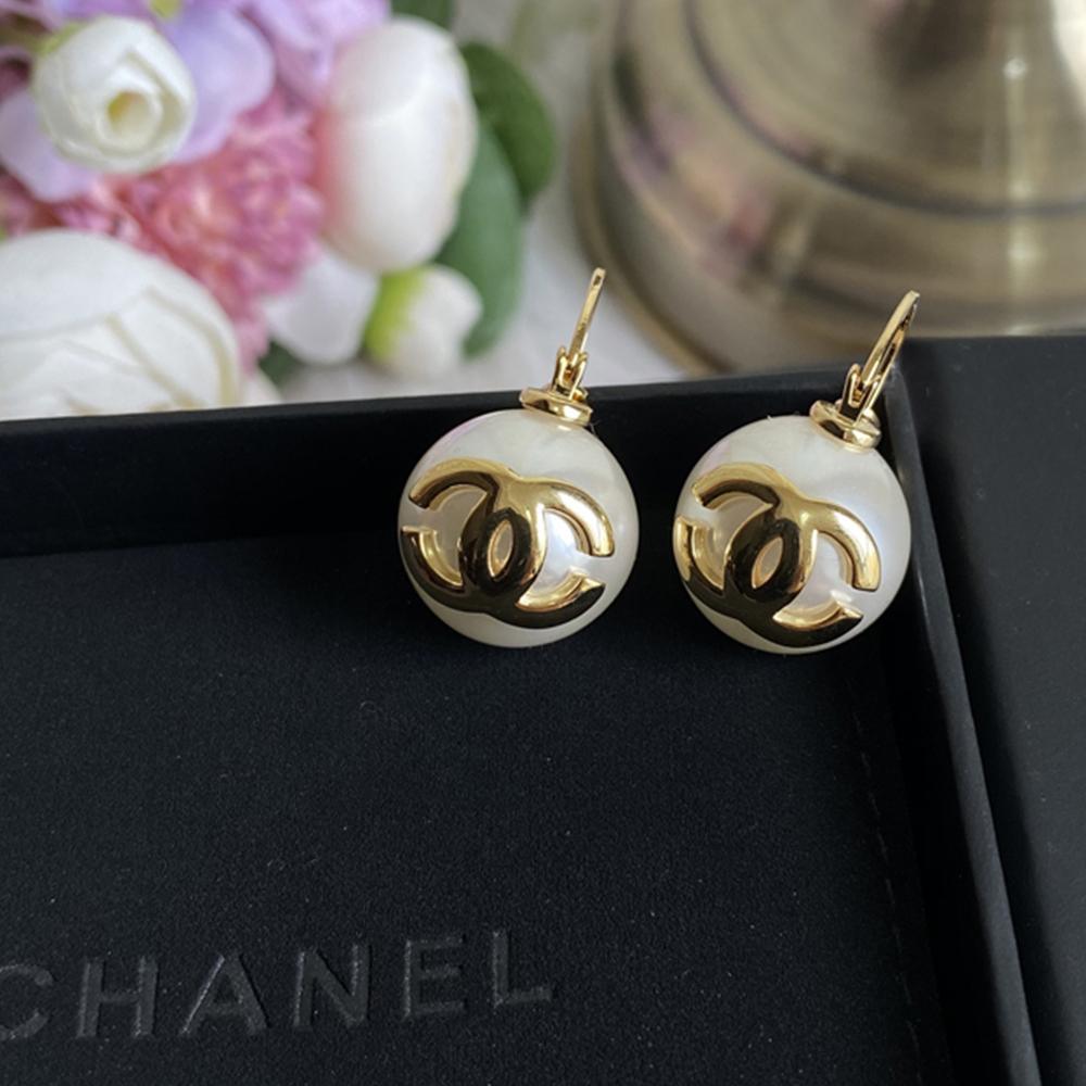 shop-for-the-newest-chanel-earrings-for-discount_3.jpg