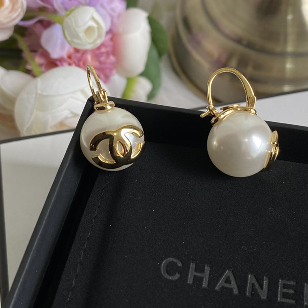 shop-for-the-newest-chanel-earrings-for-discount_7.jpg