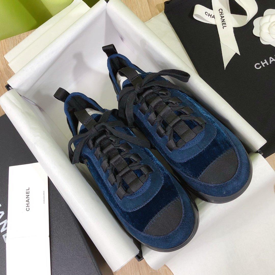 sports-gear-for-sneakers-chanel-for-sale_5.jpg