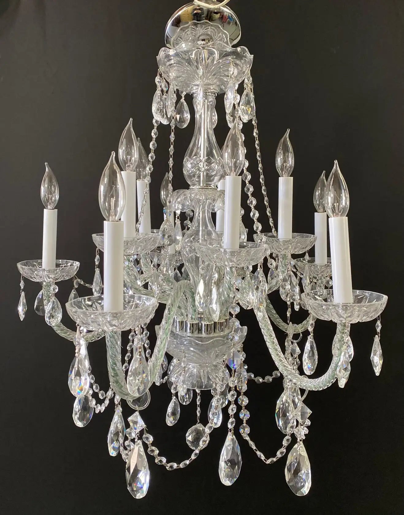 we-make-buying-your-favorite-art-deco-style-christal-chandelier-in-the-manor-of-waterford-10-arms-on-sale_3.webp