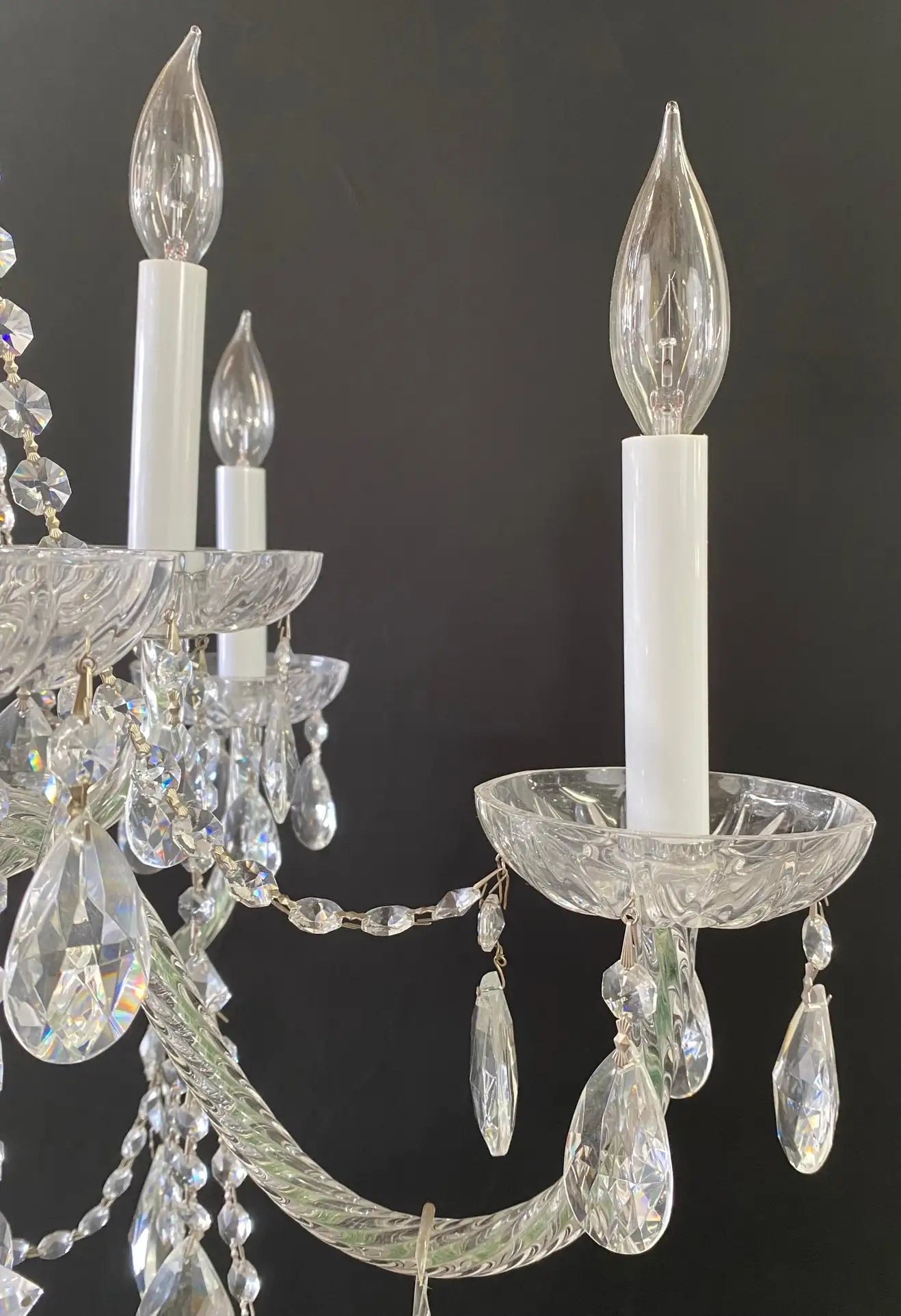 we-make-buying-your-favorite-art-deco-style-christal-chandelier-in-the-manor-of-waterford-10-arms-on-sale_6.webp