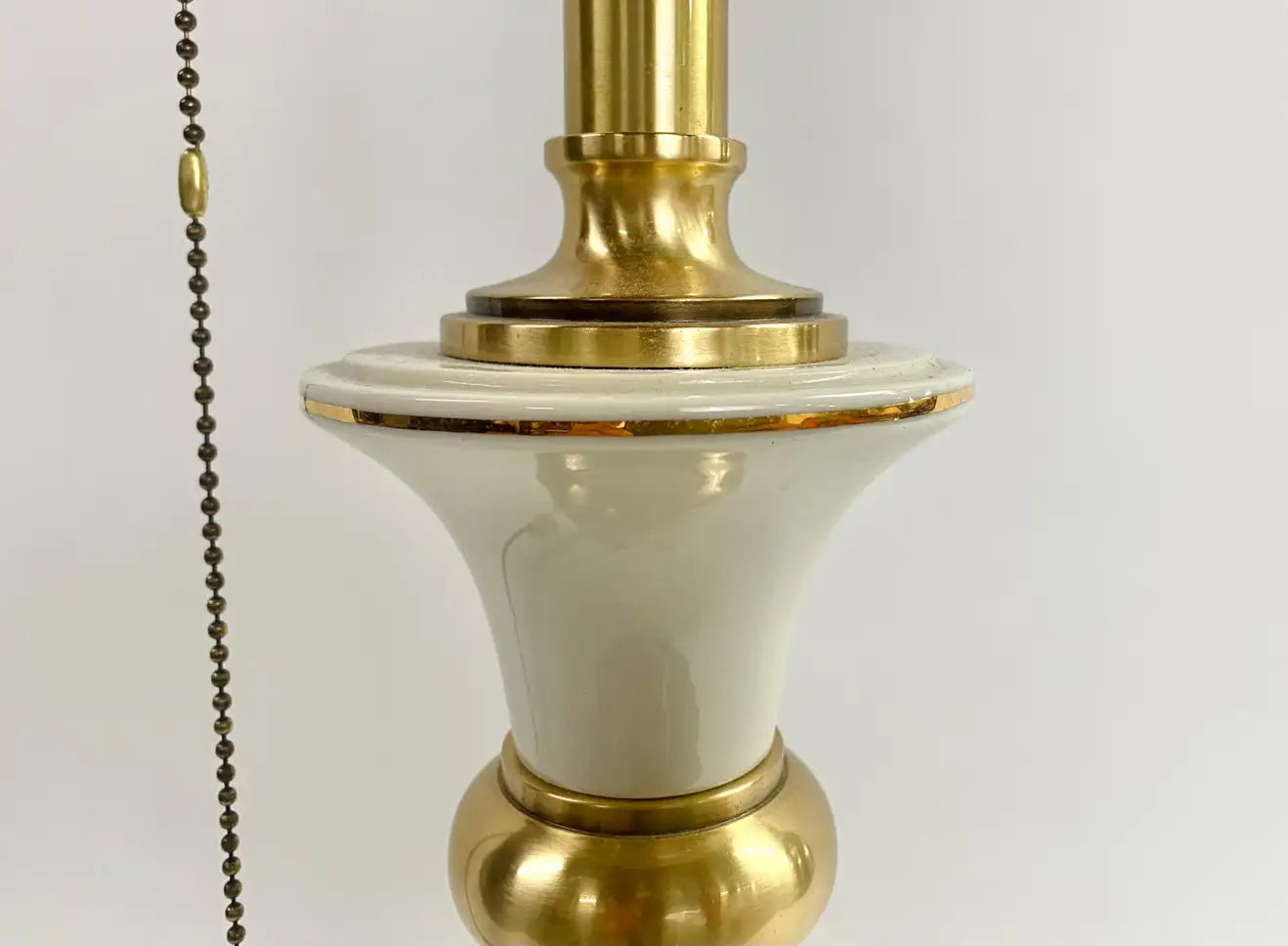 discount-hollywood-regency-style-lenox-white-porcelain-brass-table-lamp-a-pair-online-hot-sale_5.webp