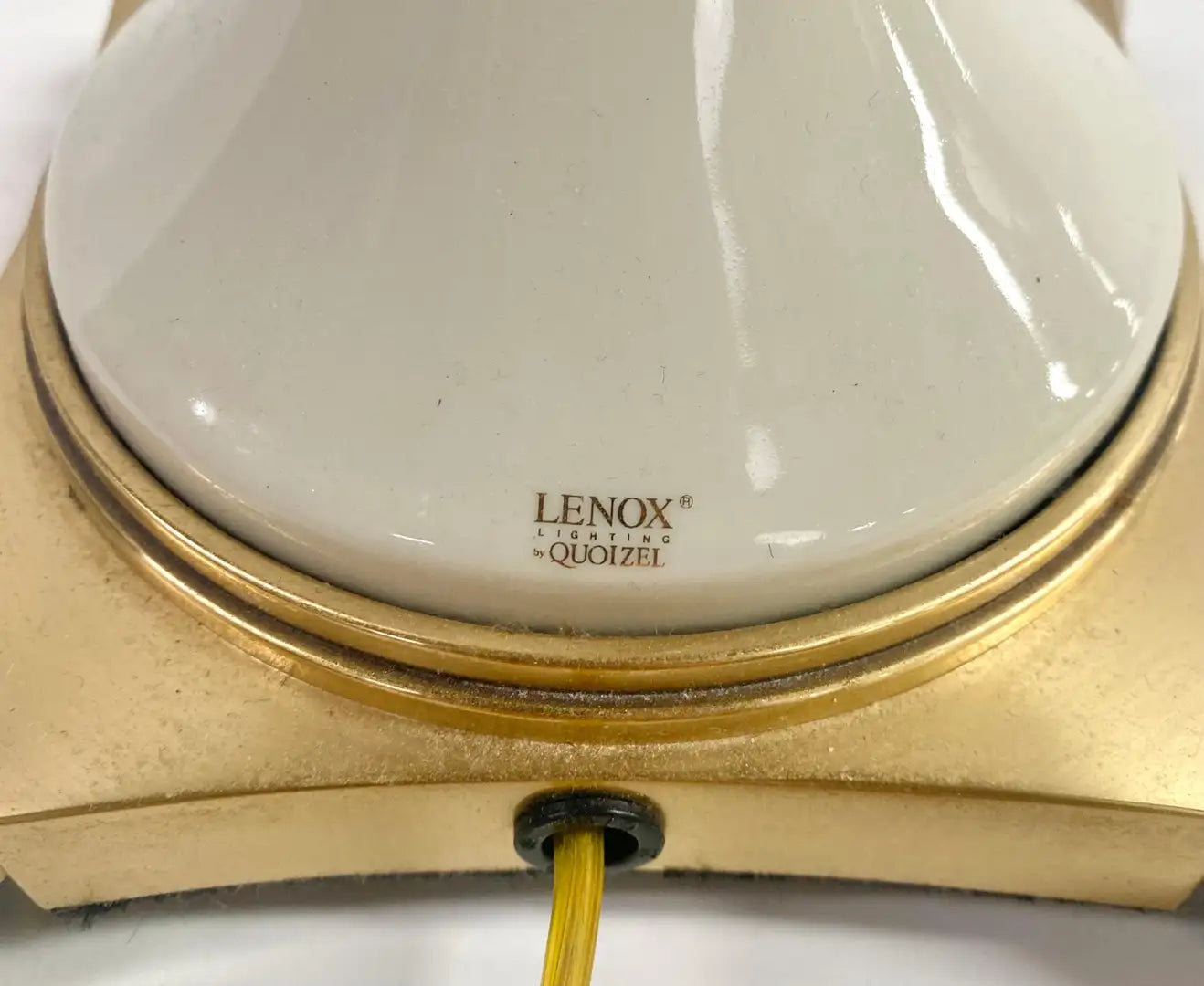 discount-hollywood-regency-style-lenox-white-porcelain-brass-table-lamp-a-pair-online-hot-sale_9.webp