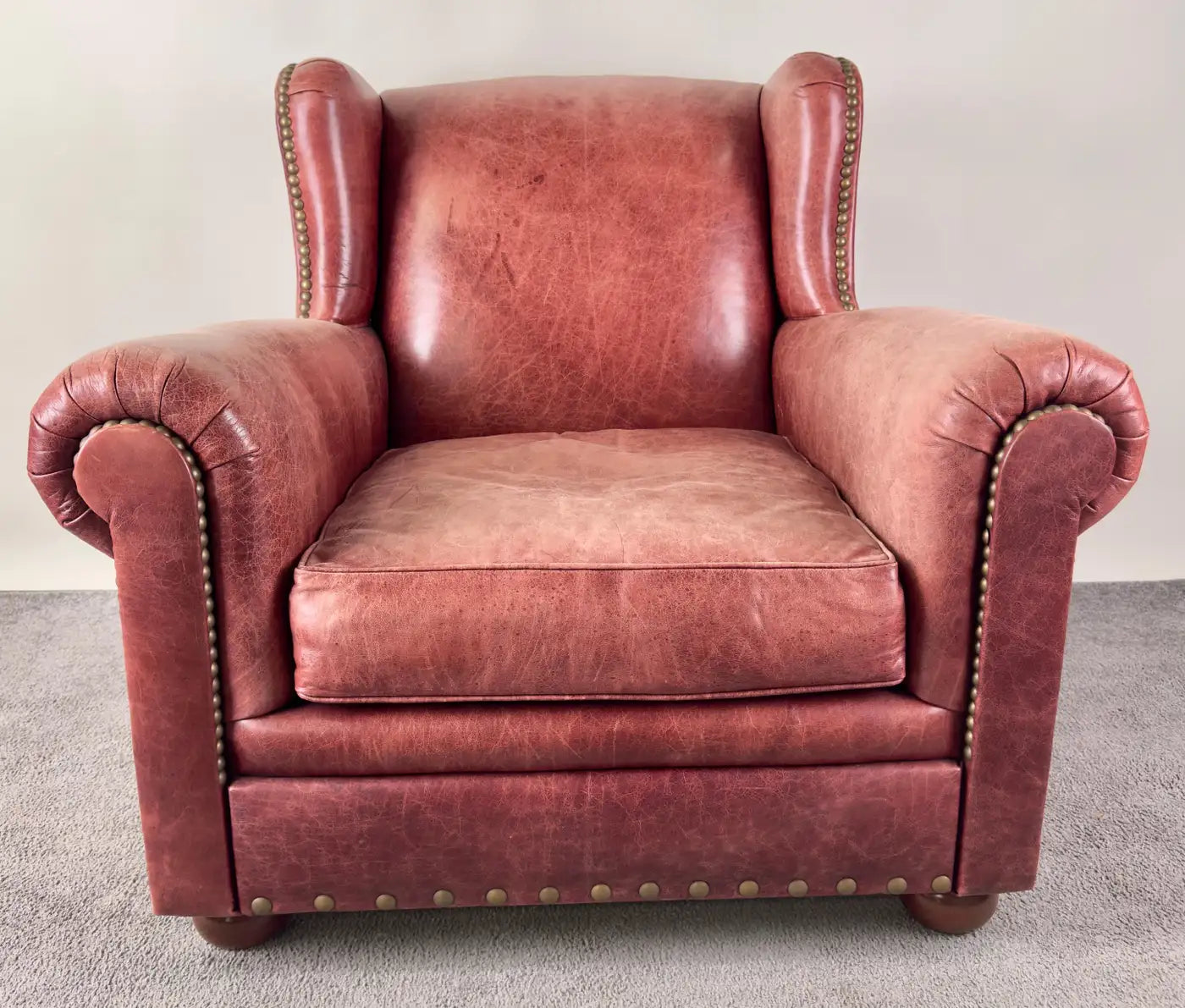 discount-american-classical-style-distressed-leather-red-brown-oversized-club-chair-online-now_2.webp