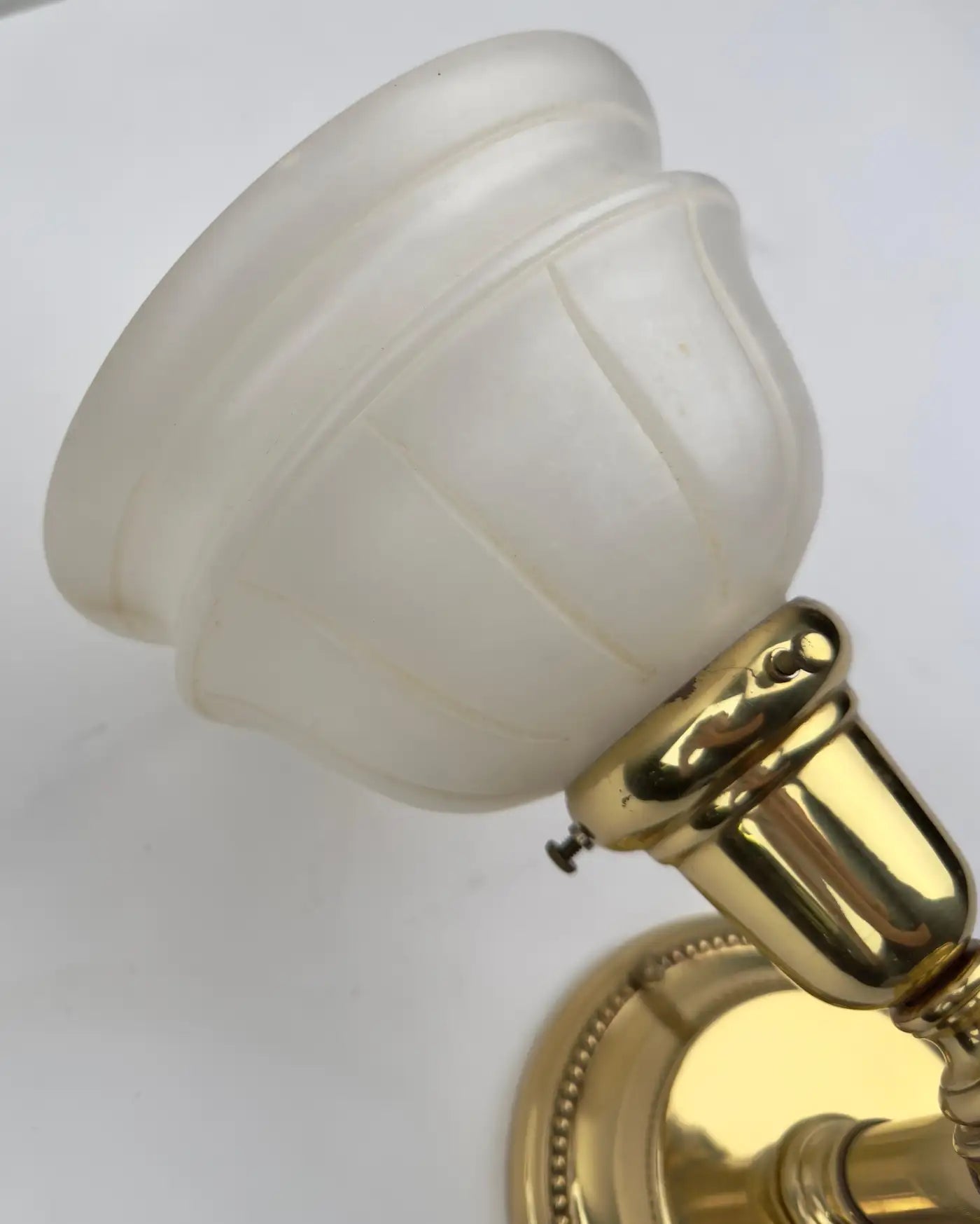 find-the-right-early-20th-century-argand-style-brass-alabaster-shades-wall-sconce-set-of-4-on-sale_7.webp