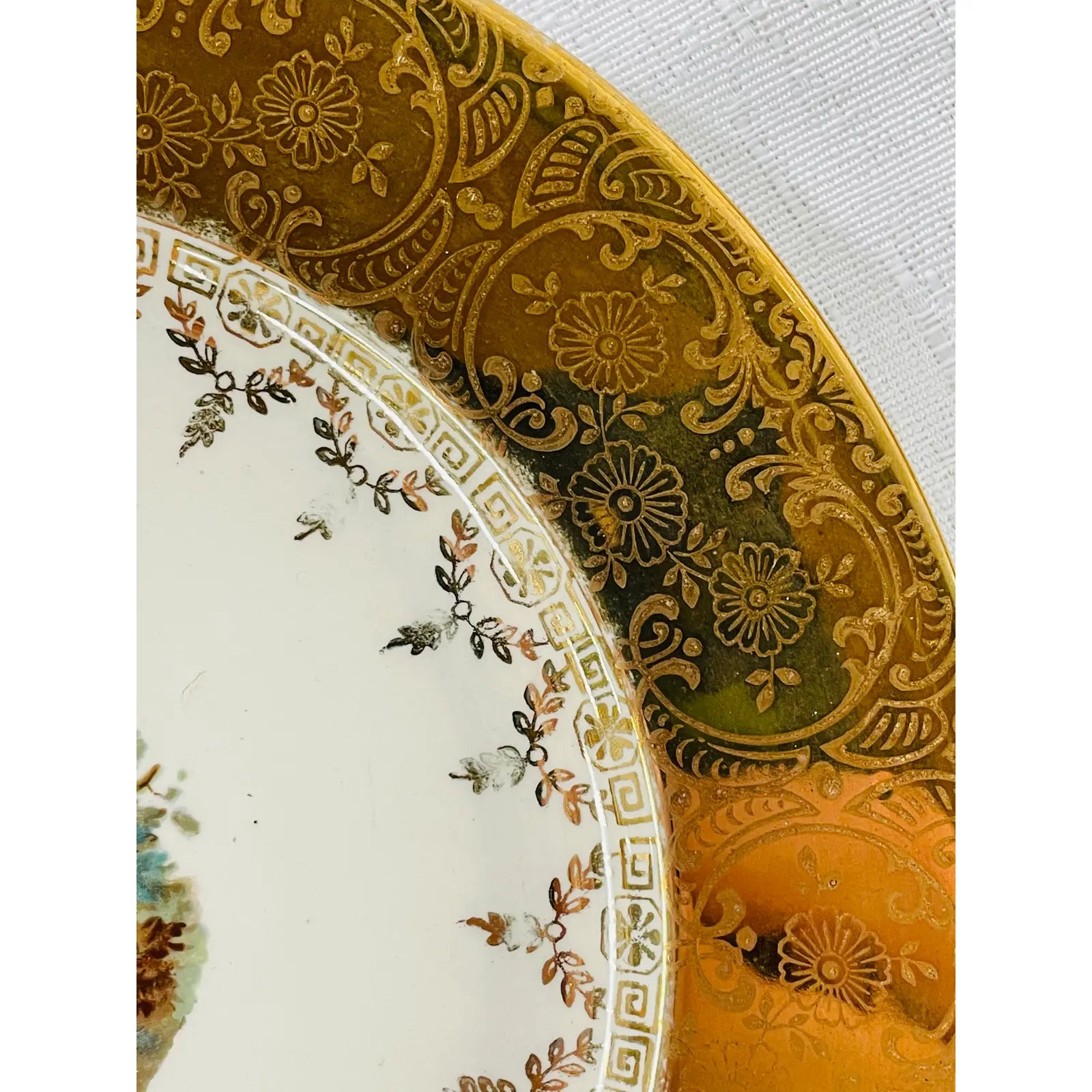 the-worlds-best-authentic-federal-style-sabin-crest-o-gold-warranted-22k-gold-dinner-plate-set-of-6-online-sale_3.webp